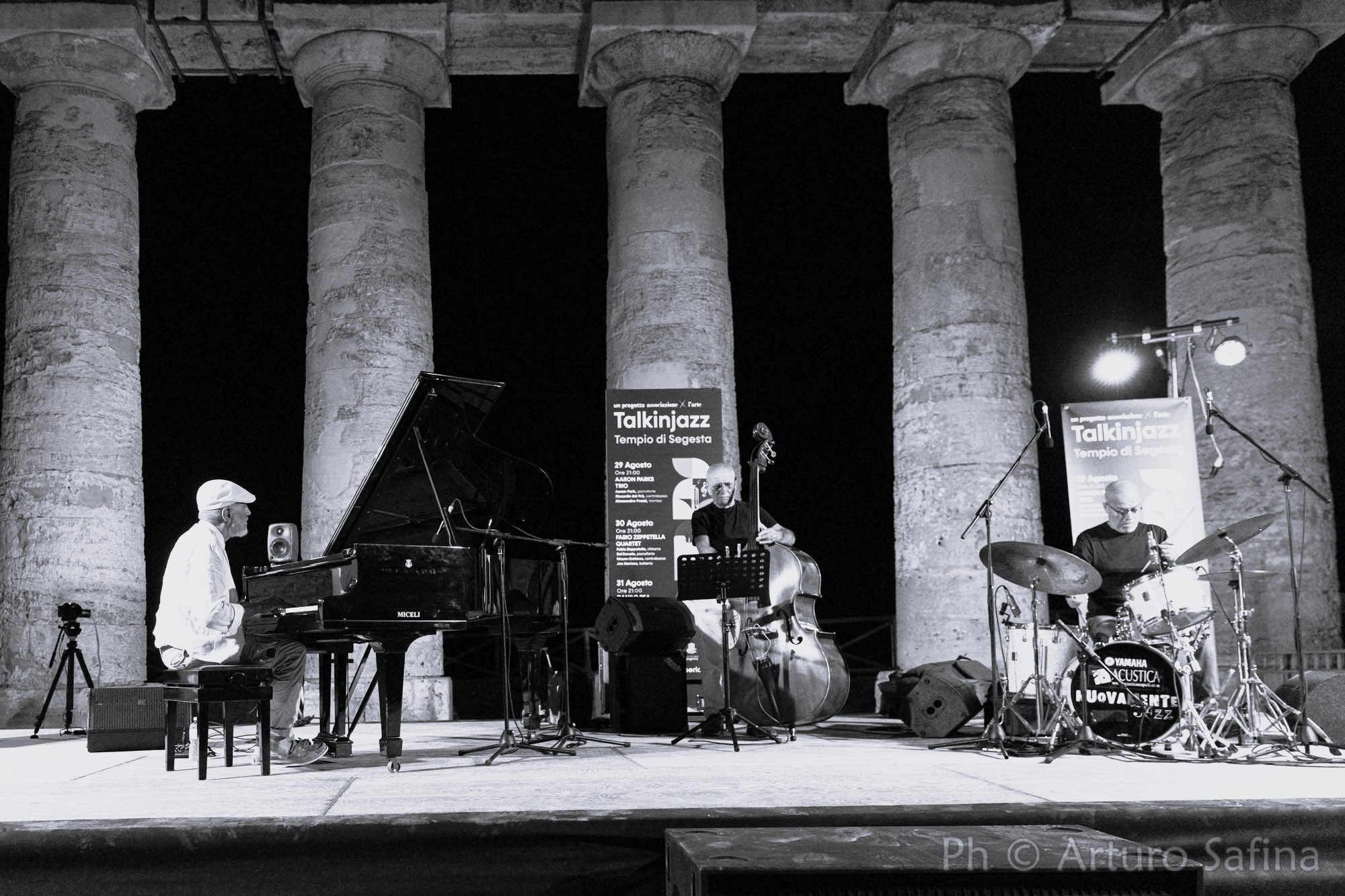 Jazz Trio - Rea, Toscano, Cafiero